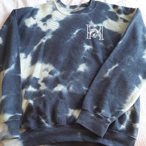 NWOT Hufflepuff Sweater